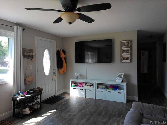 4910 Kennison Parkway, Hamburg, NY 14075