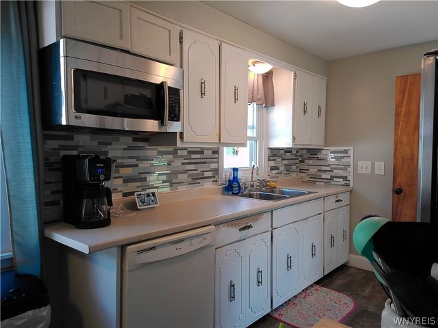 4910 Kennison Parkway, Hamburg, NY 14075