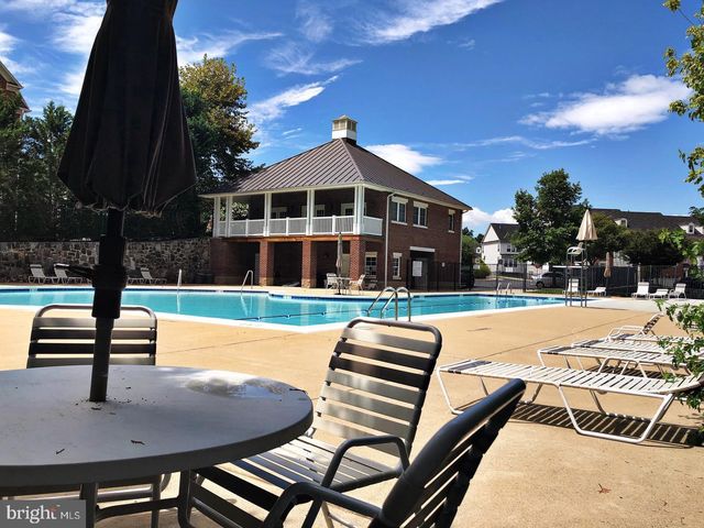 9800 PICKENS PL, Manassas Park, VA 20111