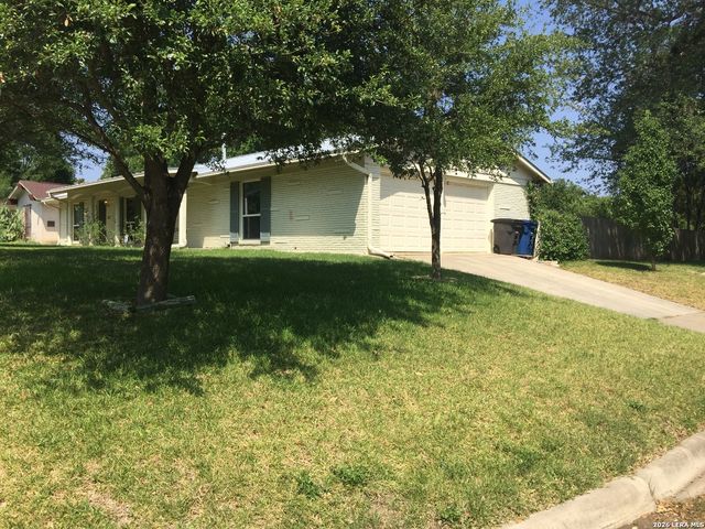 1014 MOUNT KISCO DR, San Antonio, TX 78213