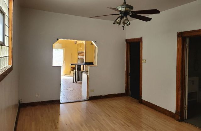 2913 E 97th Street, Chicago, IL 60617