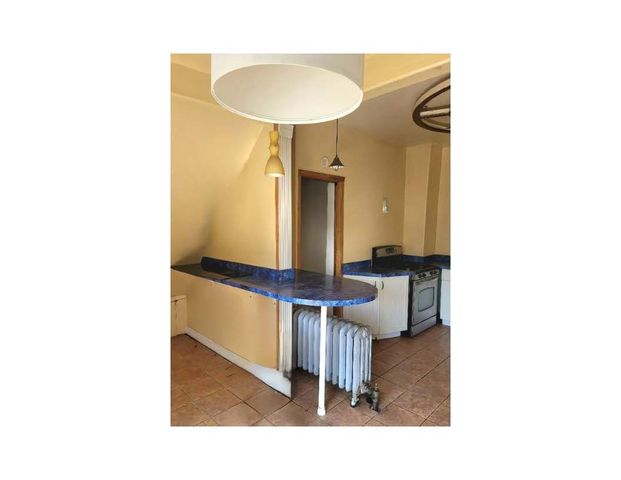 2913 E 97th Street, Chicago, IL 60617