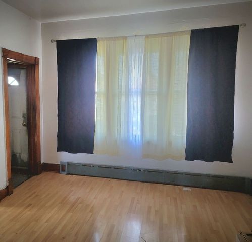 2913 E 97th Street, Chicago, IL 60617