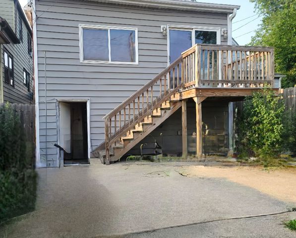 2913 E 97th Street, Chicago, IL 60617