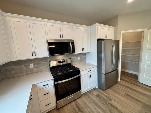 831 Walnut Grove Lane, Hanover, MN 55341