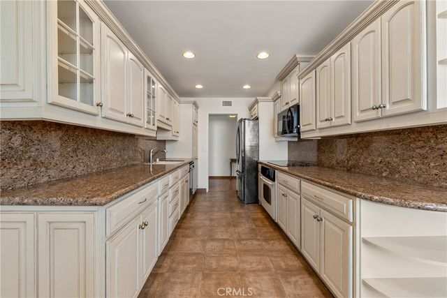 5301 Balboa, Encino, CA 91316