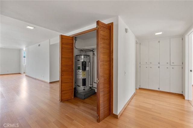 5301 Balboa, Encino, CA 91316