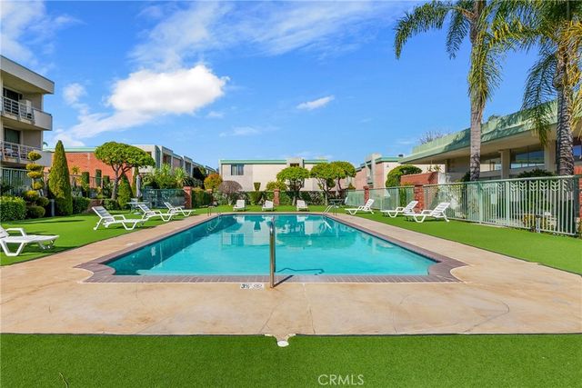 5301 Balboa, Encino, CA 91316