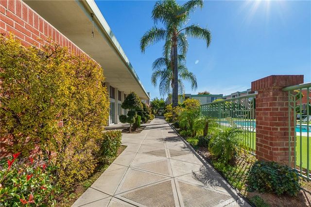 5301 Balboa, Encino, CA 91316