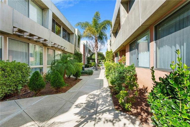 5301 Balboa, Encino, CA 91316