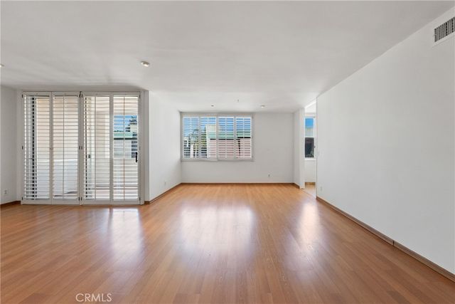 5301 Balboa, Encino, CA 91316