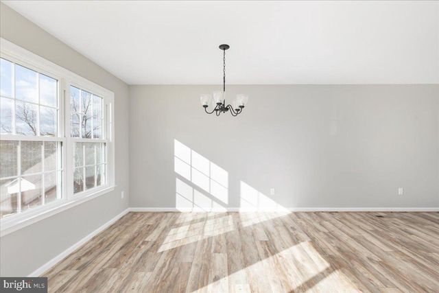209 EAST LOCUST ST, Woodstock, VA 22664