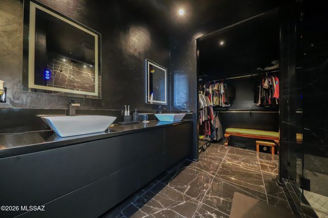 7771 S Wolf Creek Drive, Tucson, AZ 85757