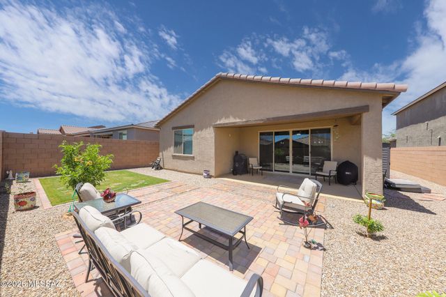 7771 S Wolf Creek Drive, Tucson, AZ 85757