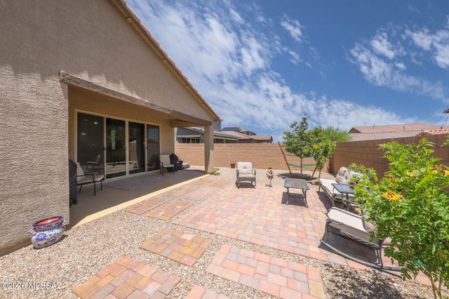 7771 S Wolf Creek Drive, Tucson, AZ 85757