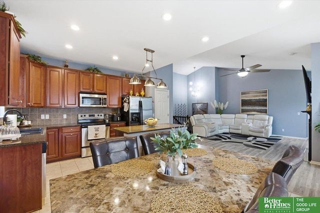 18923 Grover Street, Omaha, NE 68130
