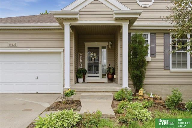 18923 Grover Street, Omaha, NE 68130