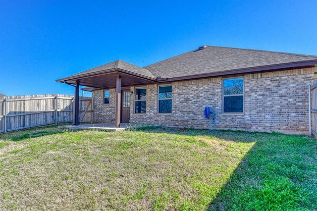 2210 County Street 2976, Blanchard, OK 73010