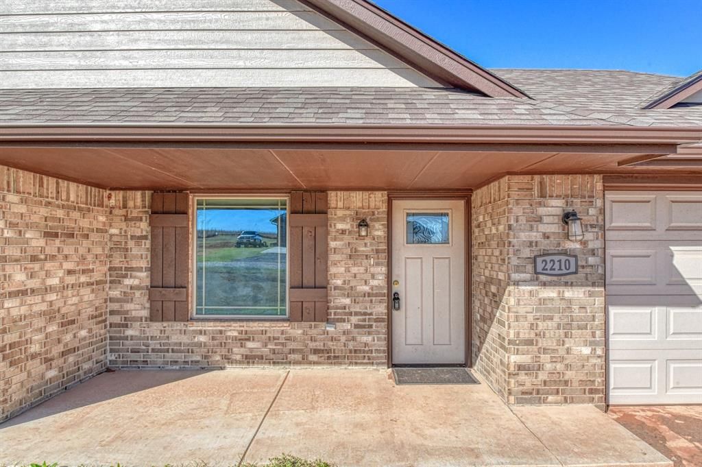 2210 County Street 2976, Blanchard, OK 73010