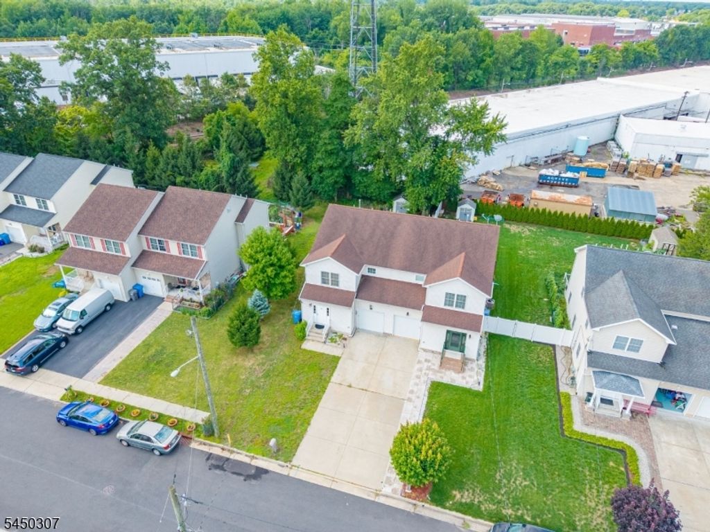160 Teeple Pl, South Plainfield Boro, NJ 07080 — photo 3
