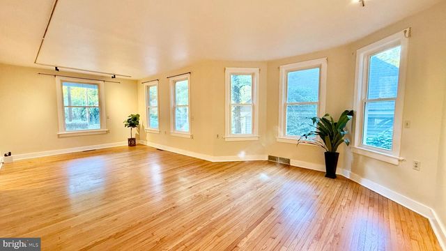 17 AIKEN AVE, Princeton, NJ 08540