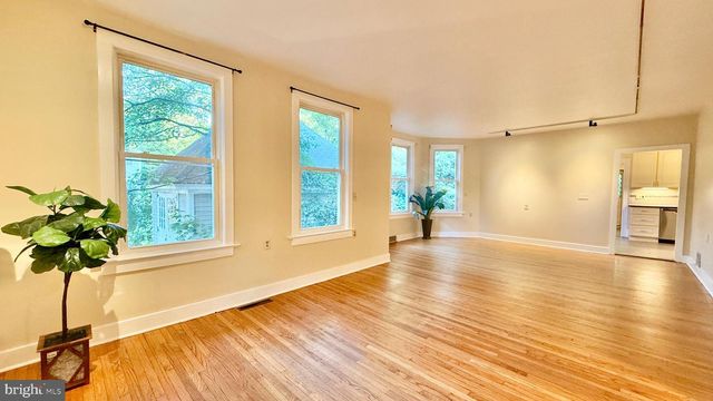 17 AIKEN AVE, Princeton, NJ 08540