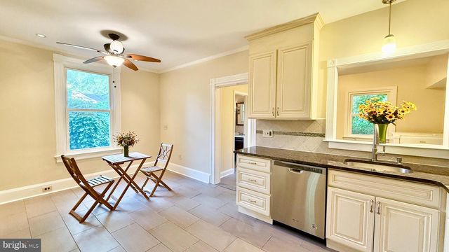 17 AIKEN AVE, Princeton, NJ 08540