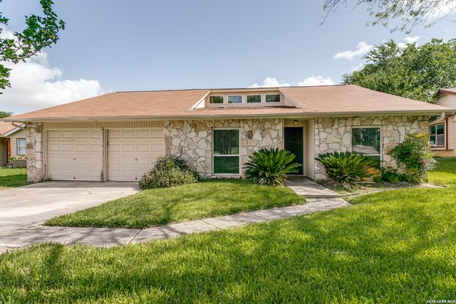 3513 CLIFFSIDE DR, Schertz, TX 78108