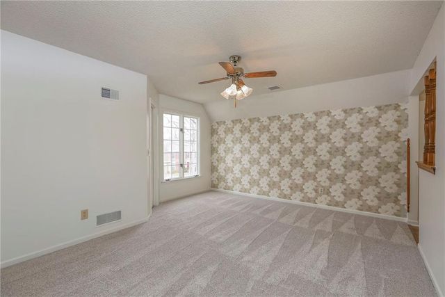 7609 W 115th Street, Overland Park, KS 66210