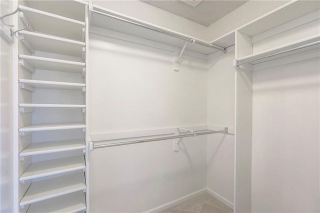 7609 W 115th Street, Overland Park, KS 66210