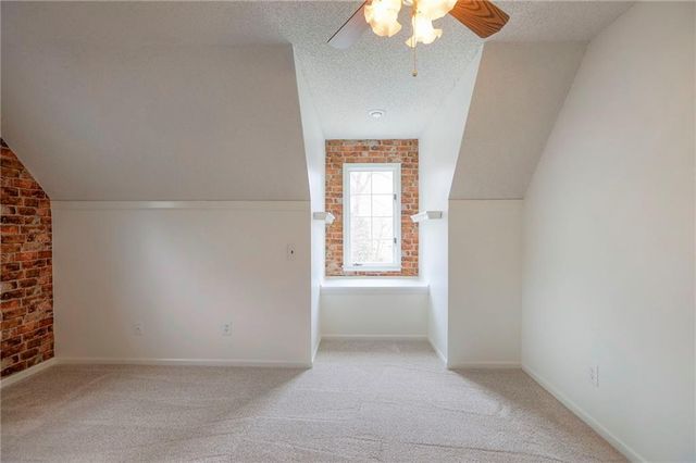 7609 W 115th Street, Overland Park, KS 66210