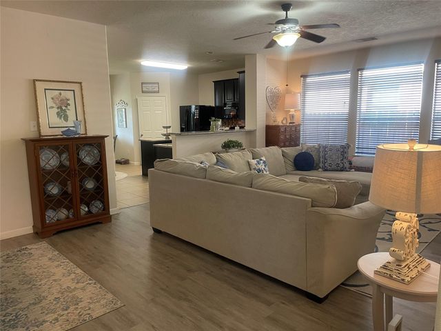4480 Gran Canary Drive, League City, TX 77573