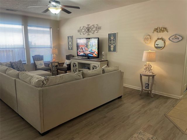 4480 Gran Canary Drive, League City, TX 77573