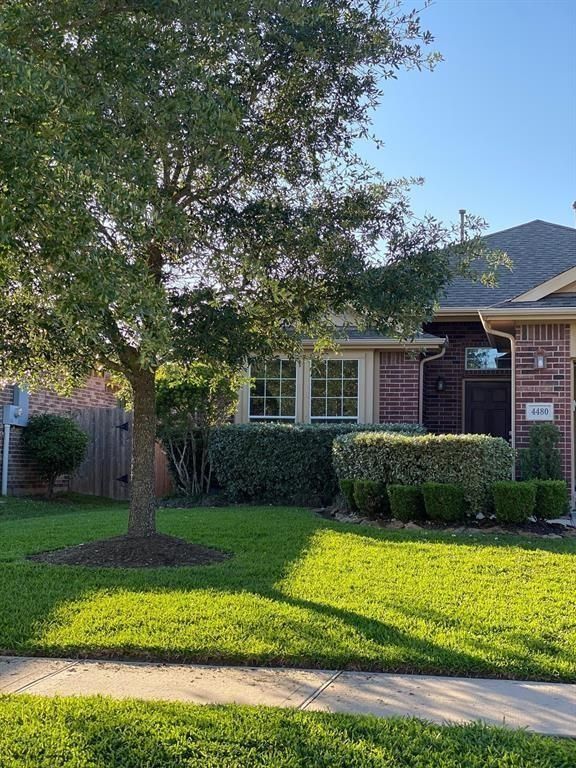 4480 Gran Canary Drive, League City, TX 77573