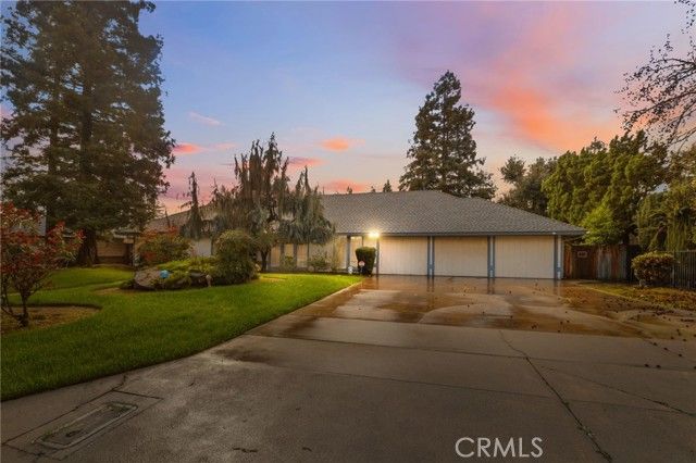 6479 N Blosser, Fresno, CA 93711