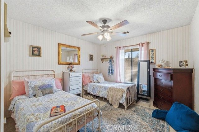 6479 N Blosser, Fresno, CA 93711