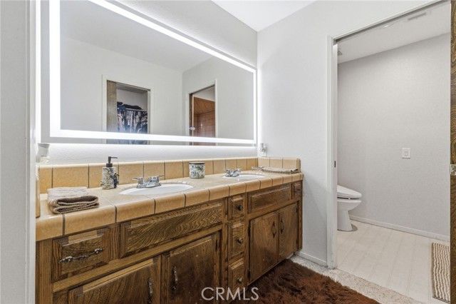 6479 N Blosser, Fresno, CA 93711