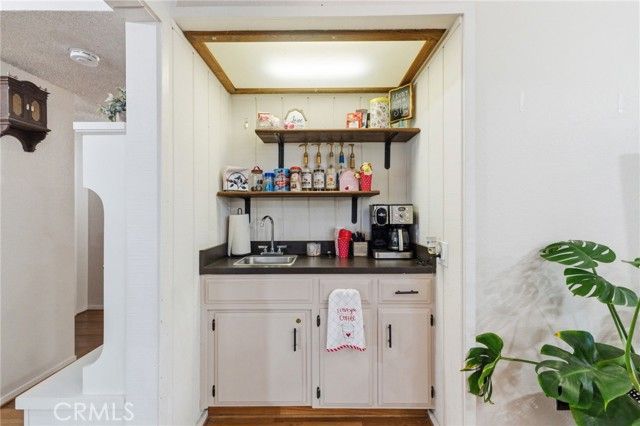 6479 N Blosser, Fresno, CA 93711