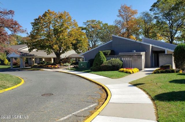 10 Lexington Court D, Red Bank, NJ 07701