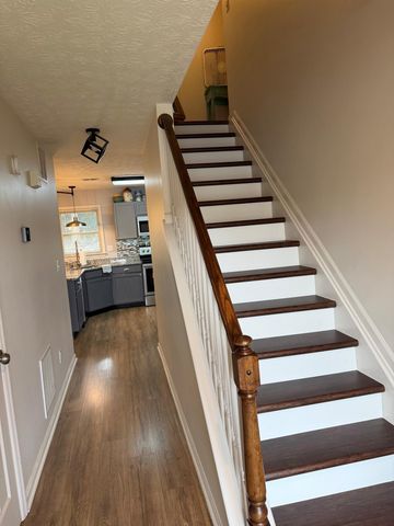 407 Sweetbay Court, Versailles, KY 40383