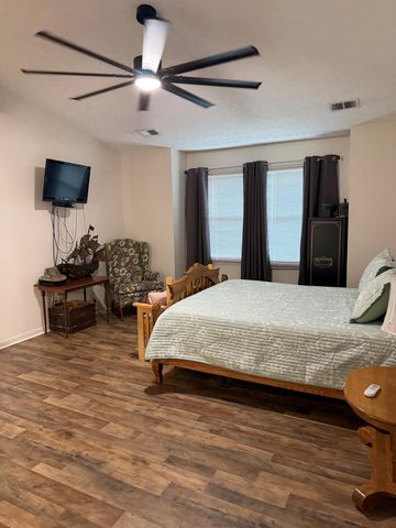 407 Sweetbay Court, Versailles, KY 40383