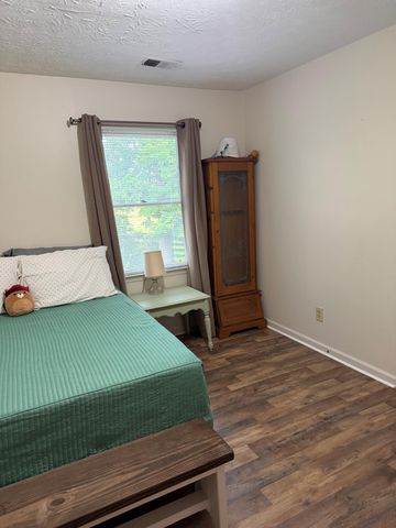 407 Sweetbay Court, Versailles, KY 40383