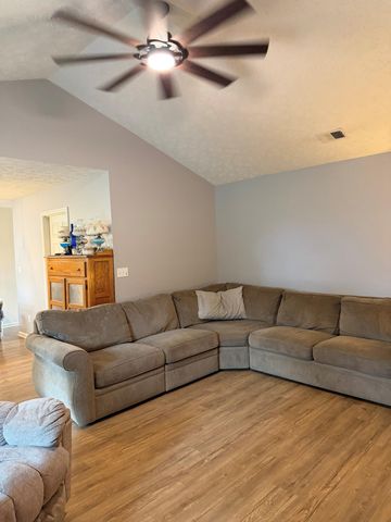 407 Sweetbay Court, Versailles, KY 40383