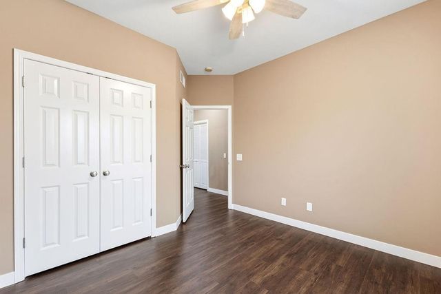 502 Alexandria Court, Gower, MO 64454