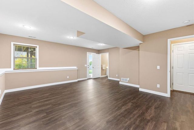 502 Alexandria Court, Gower, MO 64454