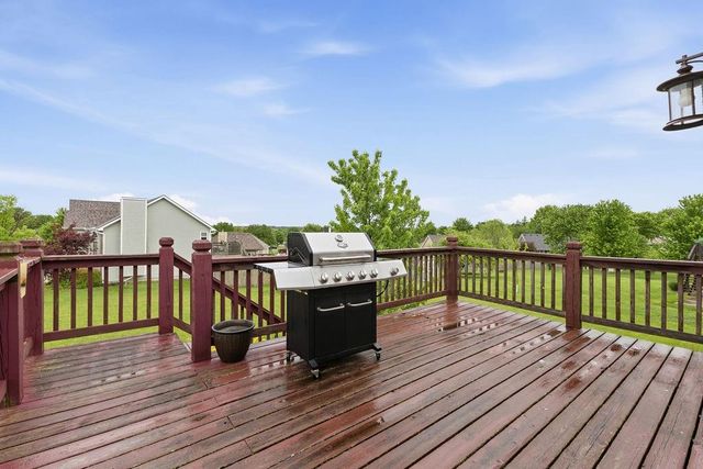 502 Alexandria Court, Gower, MO 64454