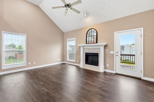 502 Alexandria Court, Gower, MO 64454