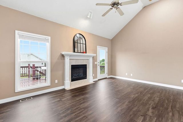 502 Alexandria Court, Gower, MO 64454