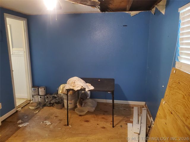 300 SE Johnson, Canadian, OK 74425