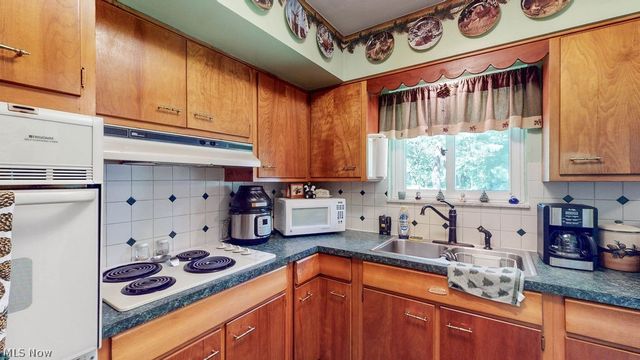 1195 New Milford Road, Atwater, OH 44201